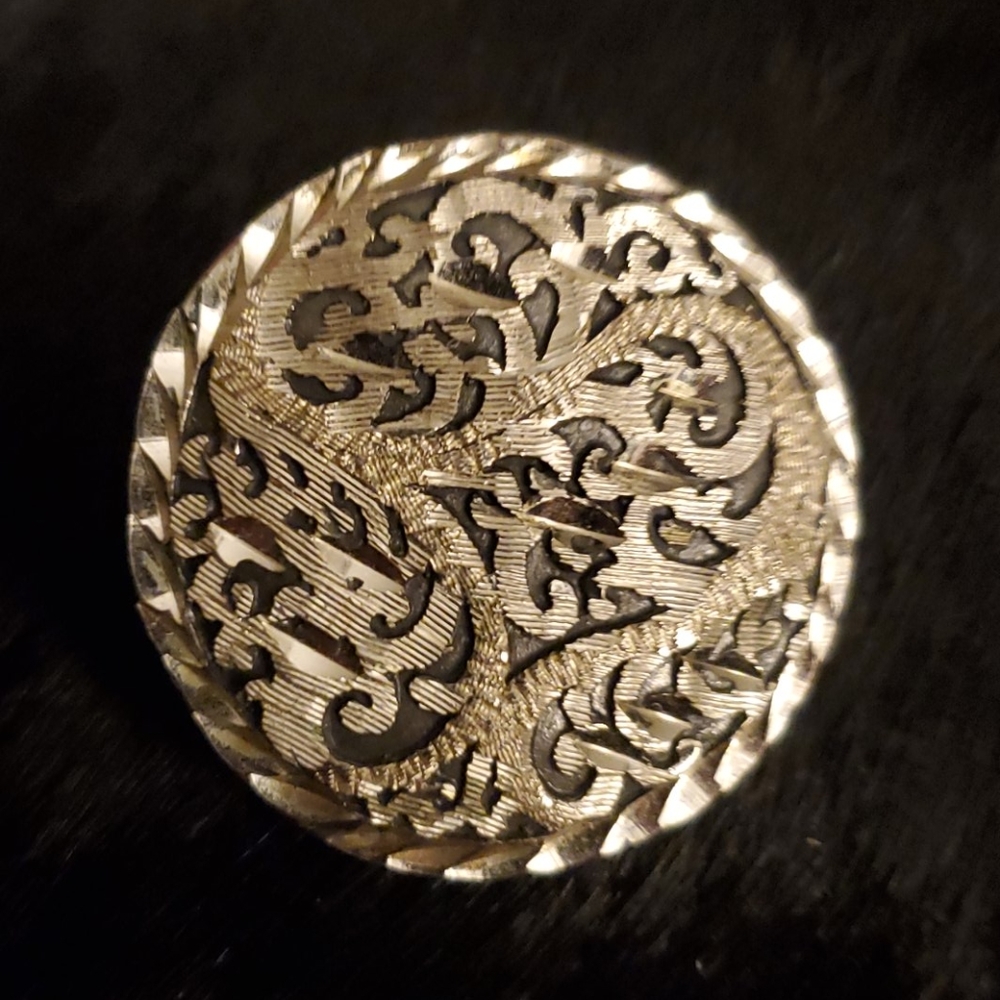 One hand made pendant